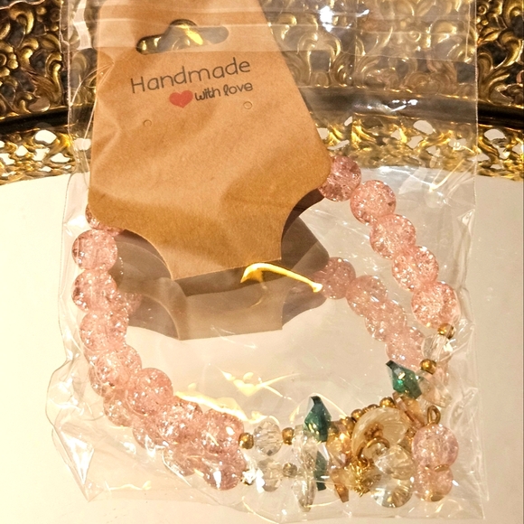 Glass Beaded Flower Bracelet - Picture 11 of 12